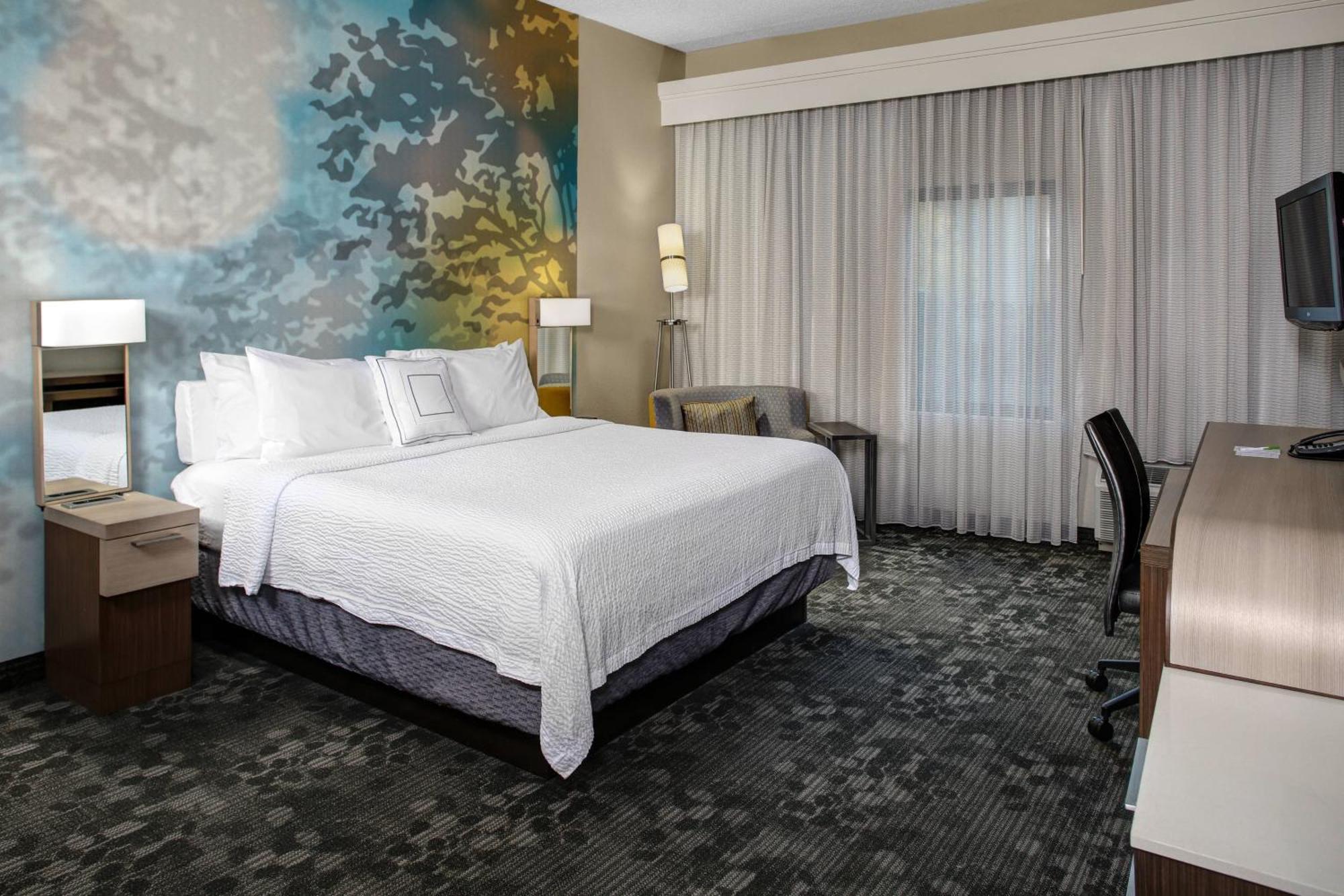 Courtyard By Marriott Cleveland Westlake Exterior photo